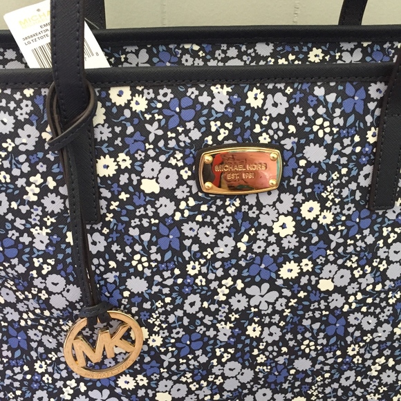 Michael Kors Navy Floral Emry Tote - Picture 3 of 8